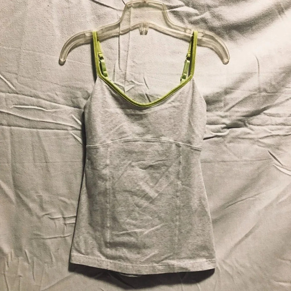 Lululemon Sport Tank Top Size 6 Built In Bra - Picture 1 of 13